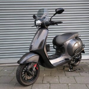 VESPA SNORSCOOTER SPRINT 4T CUSTOM LED MALOSSI 80CC SNOR